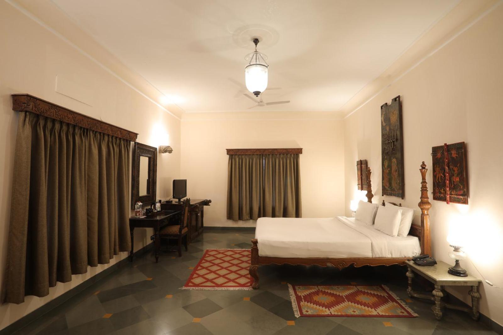 The Royal Retreat Resort & Spa Udaipur Buitenkant foto