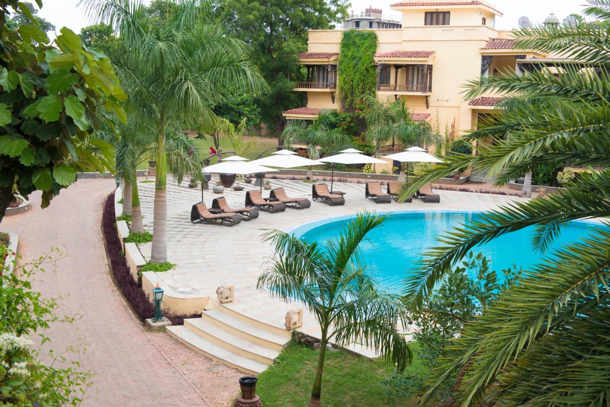 The Royal Retreat Resort & Spa Udaipur Buitenkant foto