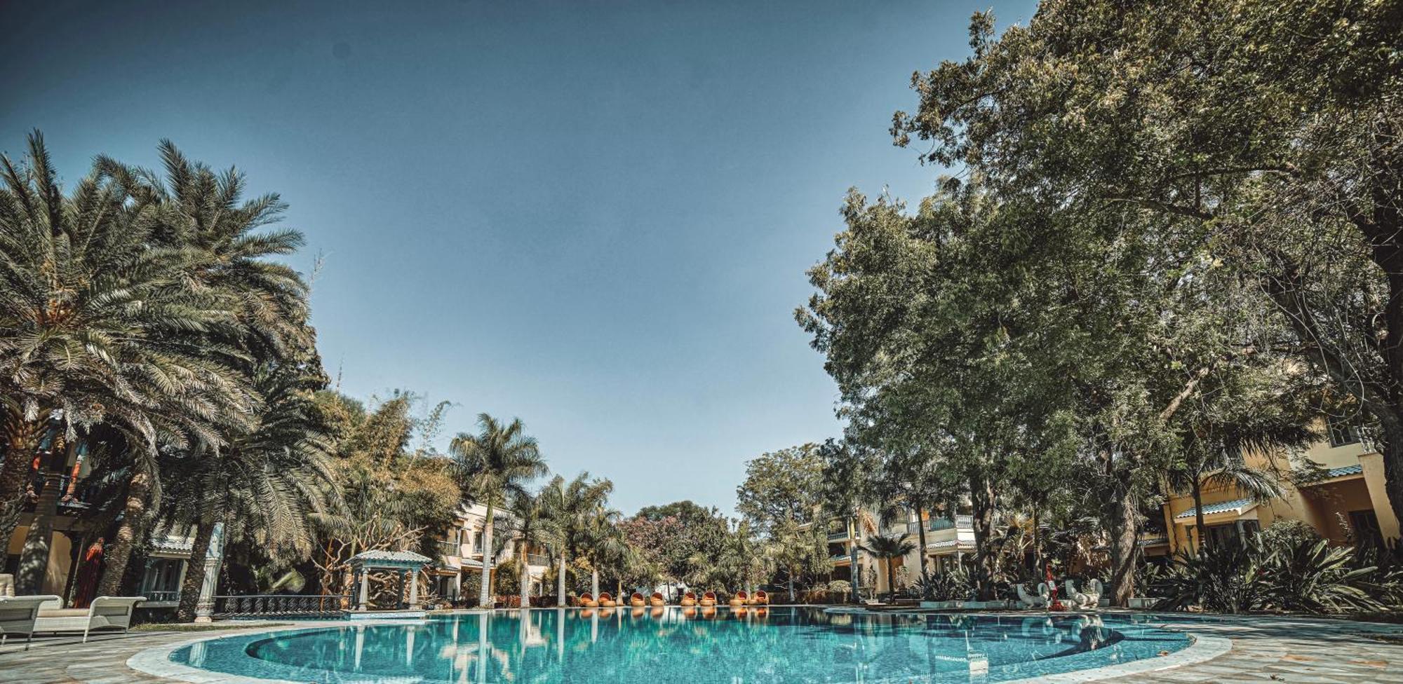 The Royal Retreat Resort & Spa Udaipur Buitenkant foto