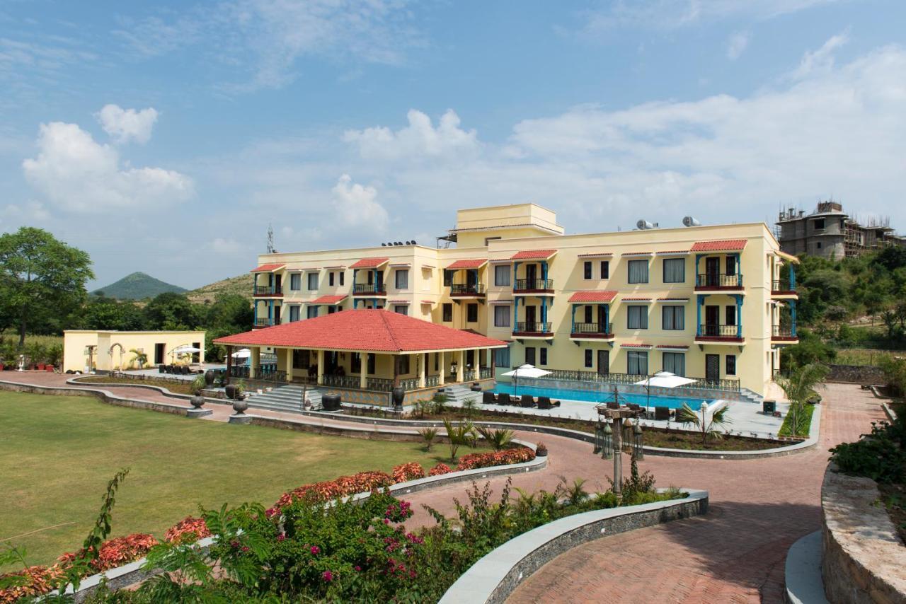 The Royal Retreat Resort & Spa Udaipur Buitenkant foto