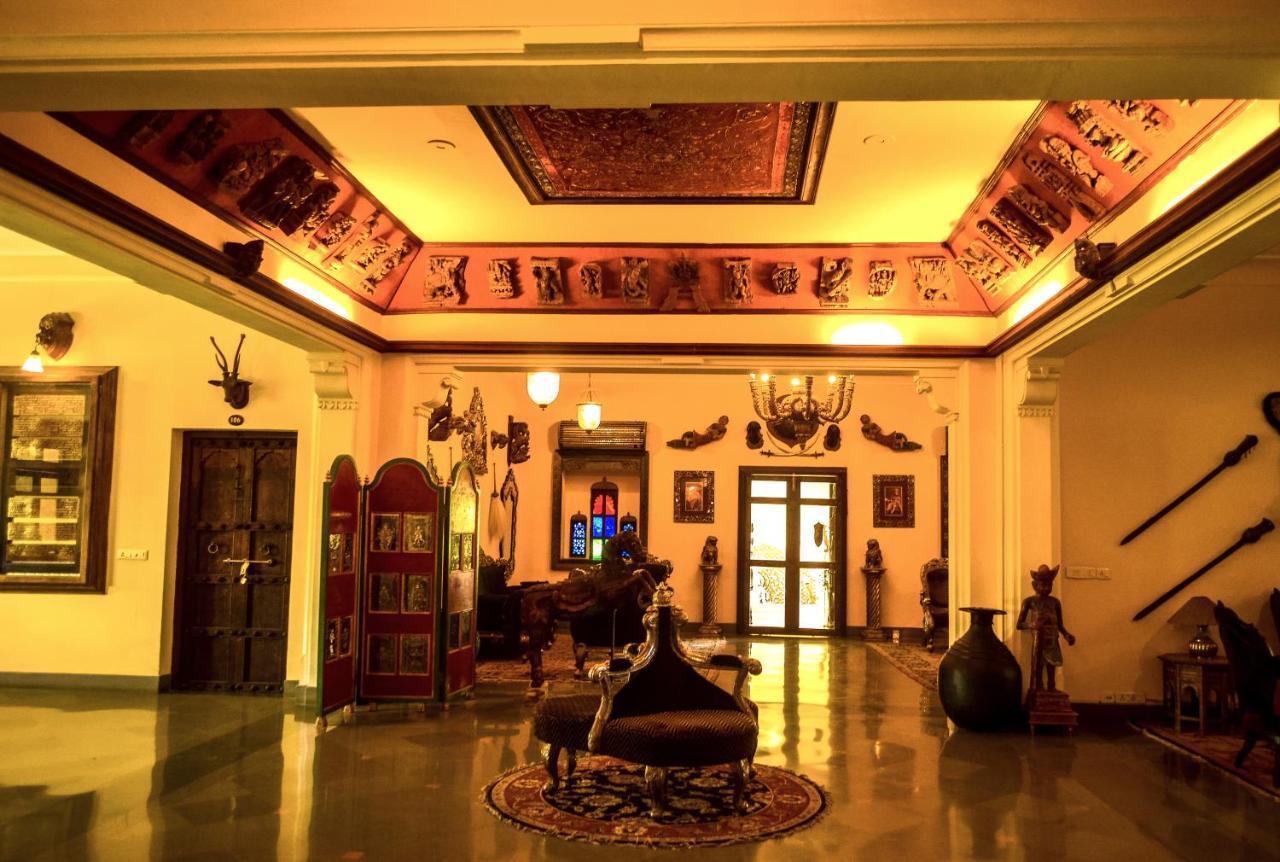 The Royal Retreat Resort & Spa Udaipur Buitenkant foto